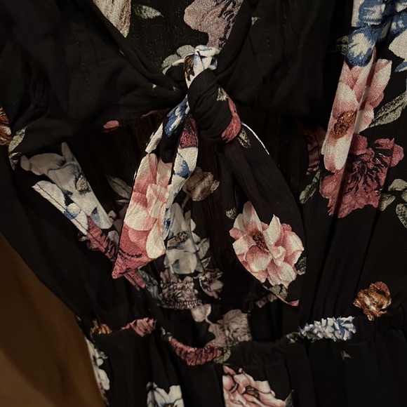 NWOT small black floral romper - Picture 8 of 11